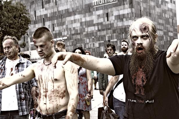 Schaurig-schöner Zombie-Walk 2015