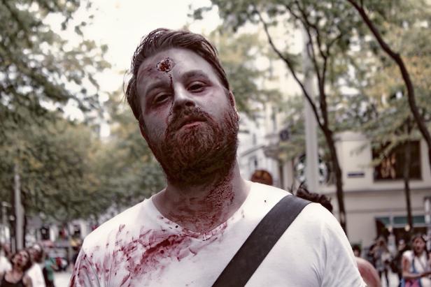 Schaurig-schöner Zombie-Walk 2015