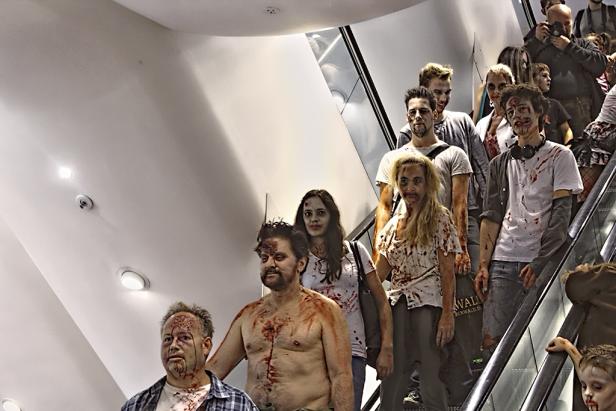 Schaurig-schöner Zombie-Walk 2015