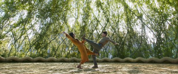 Filmkritik zu Marvels "Shang-Chi and the Legend of the Ten Rings: "Harte Handkante"