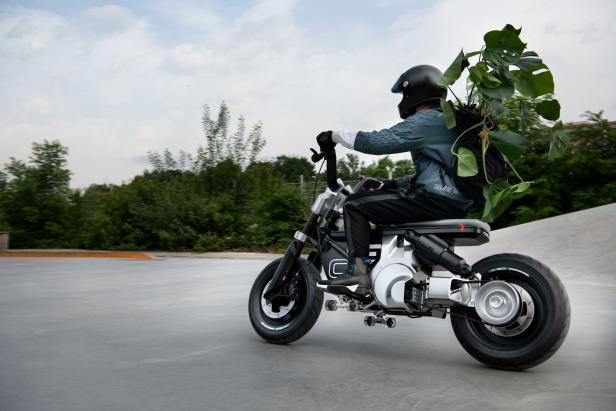 Nicht Motorrad, nicht Scooter - so ein BMW-Bike gab es noch nie