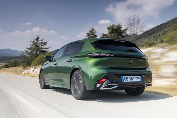 peugeot_308_gt_hybrid_olivine_gruen_testdrive_0921tc_302.jpg