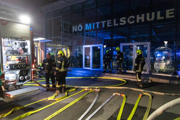 NÖ: Feuer richtete in Mittelschule massiven Schaden an