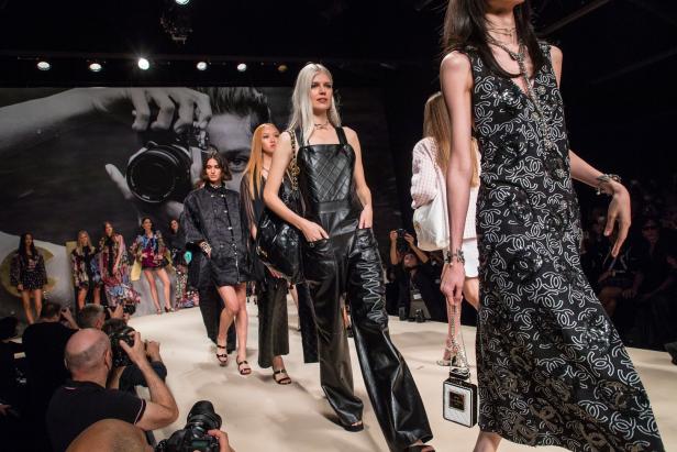 Chanel bei der Pariser Modewoche: Die 90er-Jahre kommen wieder