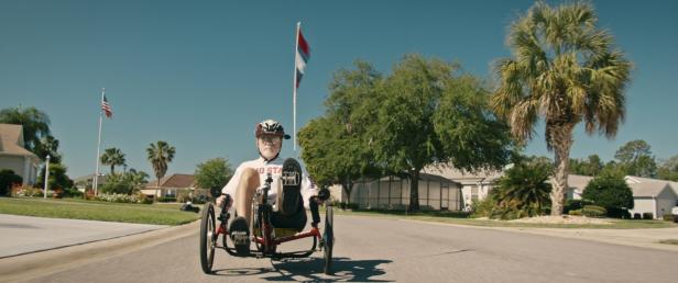 Filmkritik zu "Hinterland": Riesenrad schief, Stephansdom schräg