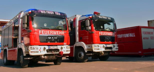 Ätzende Flüssigkeit auf Wiener Betriebsgelände ausgetreten: 13 Verletzte