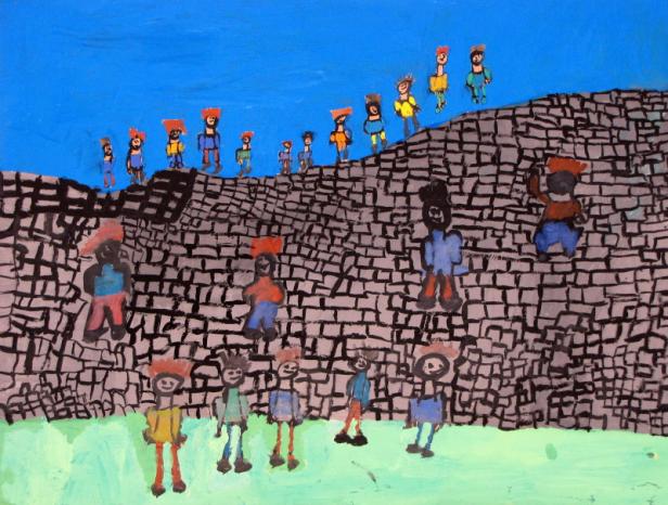 Eine Kinderzeichnung zeigt eine Gruppe von Figuren vor einer grauen Mauer unter blauem Himmel.