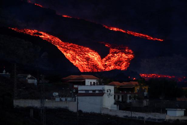 FILE PHOTO: Cumbre Vieja volcano continues to erupt on the Canary Island of La Palma