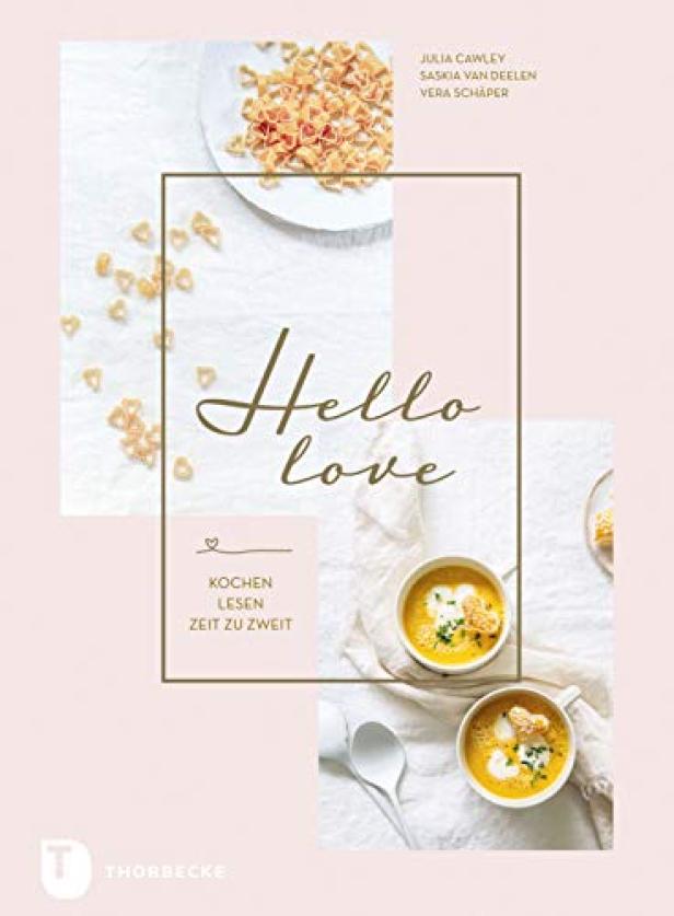 Das Cover des Kochbuchs „Hello Love“ mit Pastaherzen und Kürbissuppe.