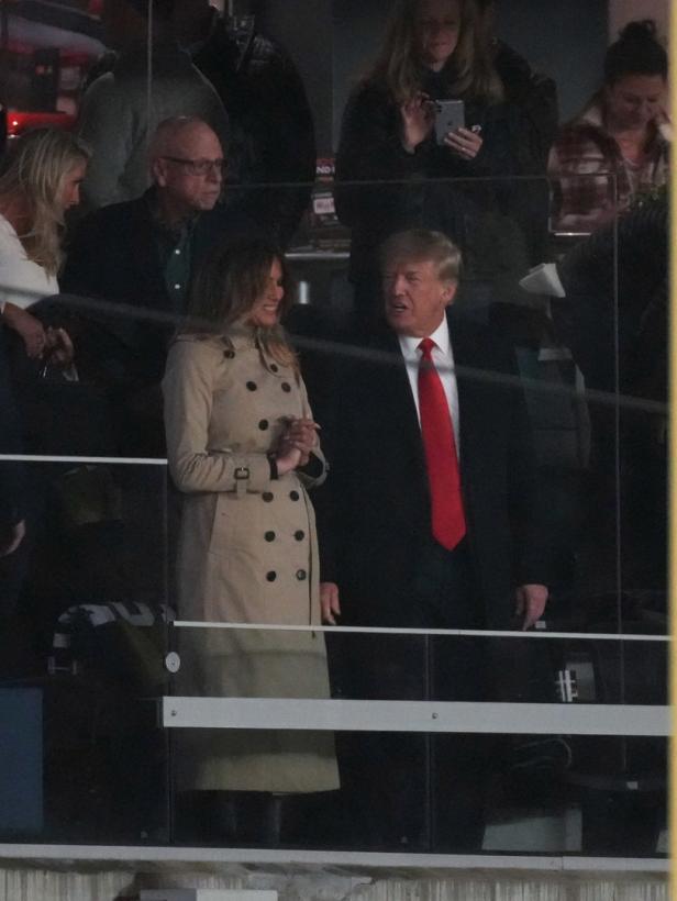Seltener Auftritt: Melania Trump sichtlich genervt von Ehemann Donald