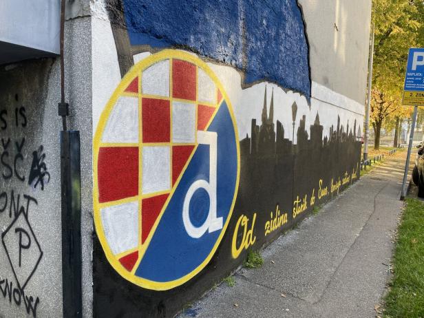 Blaues Wunder in Zagreb: Kultig wie Rapid, kritisiert wie Salzburg