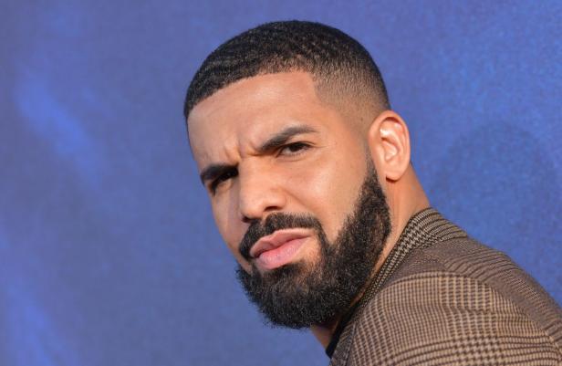 Musiker Drake neuer Besitzer von Ring von Tupac Shakur