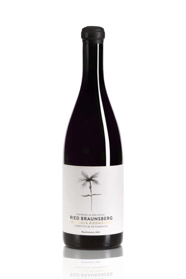 Eine Flasche Ried Braunsberg Blaufränkisch 2016 aus Carnuntum, Österreich.