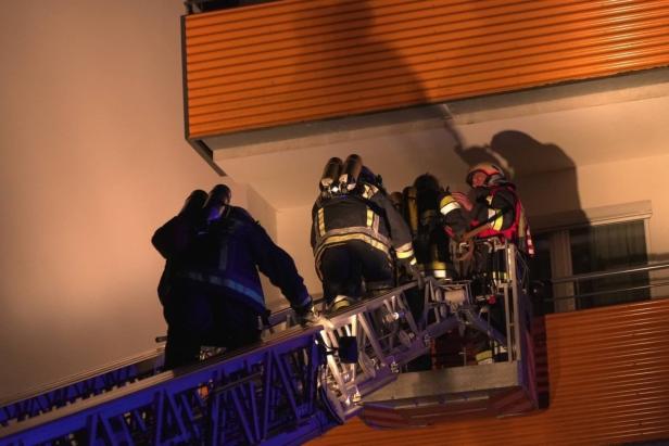 Kerzenschein in Wohnung löste Feuerwehreinsatz aus