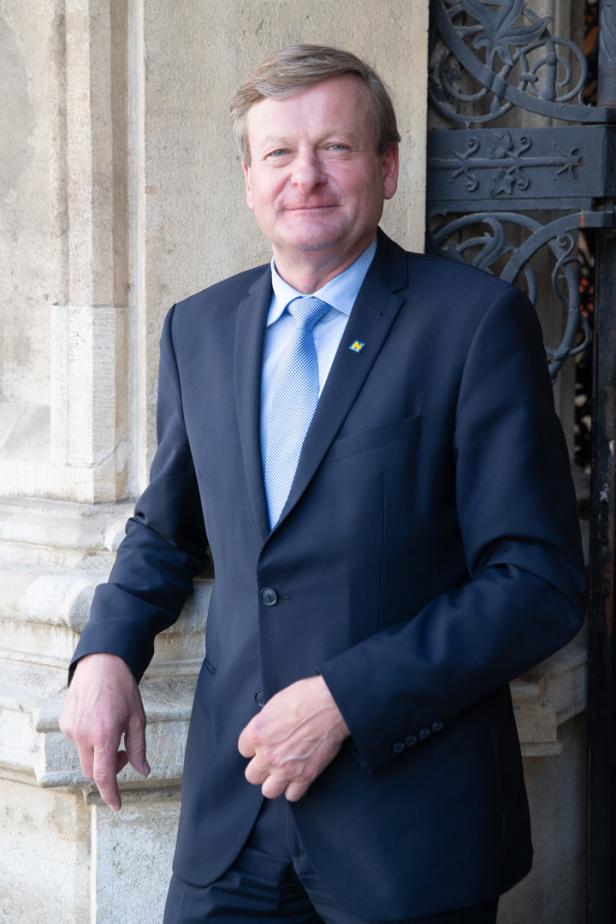 Asylgipfel mit Innenminister, FPÖ-Landesrat Gottfried Waldhäusl als Vorsitzender