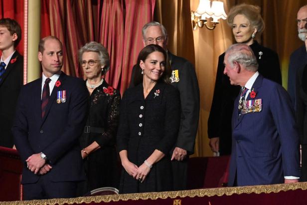 Remembrance-Gala ohne Queen: Herzogin Catherine rettet den Abend