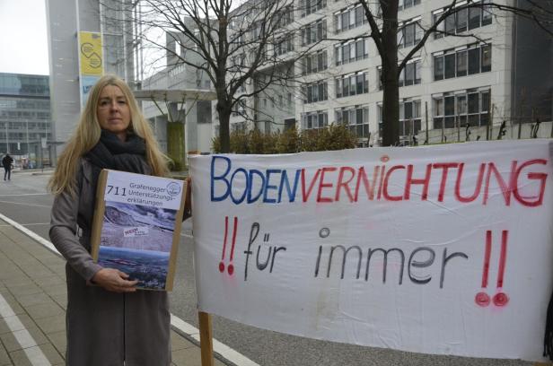 Hunderte Unterschriften gegen Kiesgrube in Grafenegg