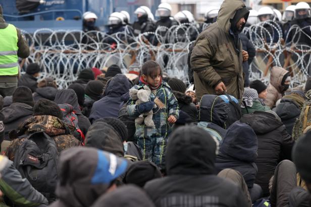 Wie die EU die Migrationsroute nach Minsk zudrehen will