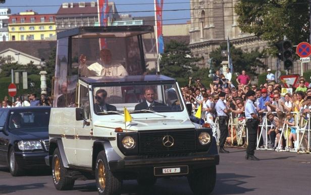 Das Papamobil im Wandel der Zeit