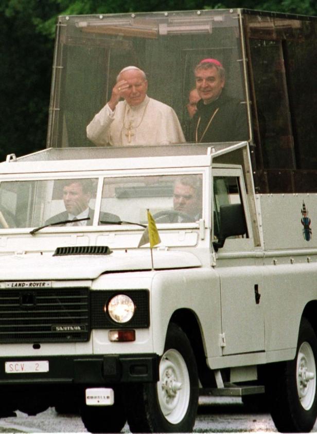 Das Papamobil im Wandel der Zeit