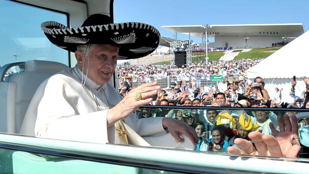 Das Papamobil im Wandel der Zeit