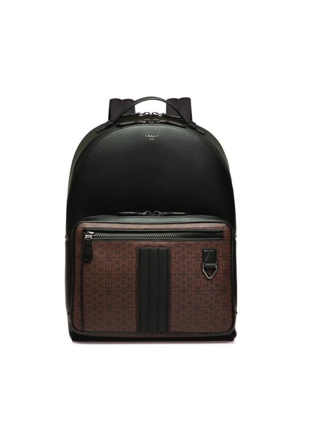Ein brauner und schwarzer Rucksack der Marke Bally steht vor einem weißen Hintergrund.