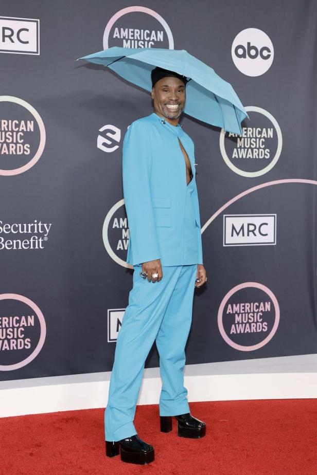 Die aufregendsten Outfits der American Music Awards 2021
