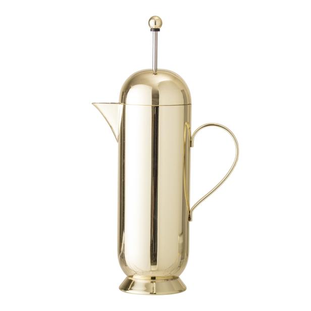 Eine goldene French Press Kaffeekanne auf einem weißen Hintergrund.