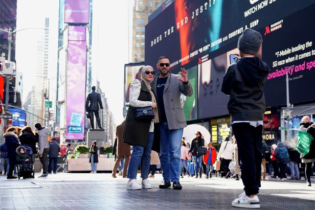 People return to Times Square in New York