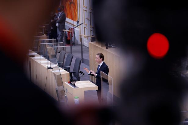 "Gefühl, gejagt zu werden": Sebastian Kurz zieht sich komplett aus Politik zurück