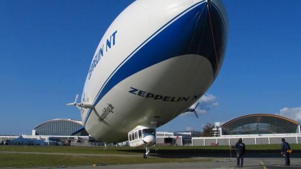 Gleitflug über den Bodensee: Im Zeppelin