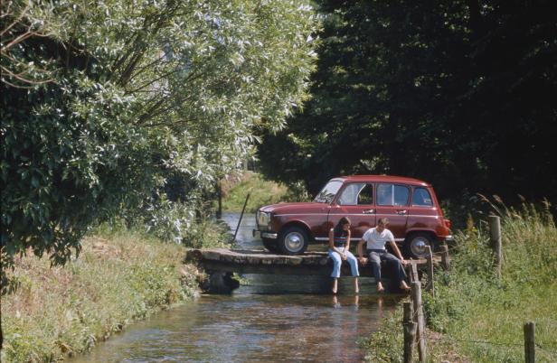 Zeitreise in die 60er: Mit dem Renault R4 Parisienne