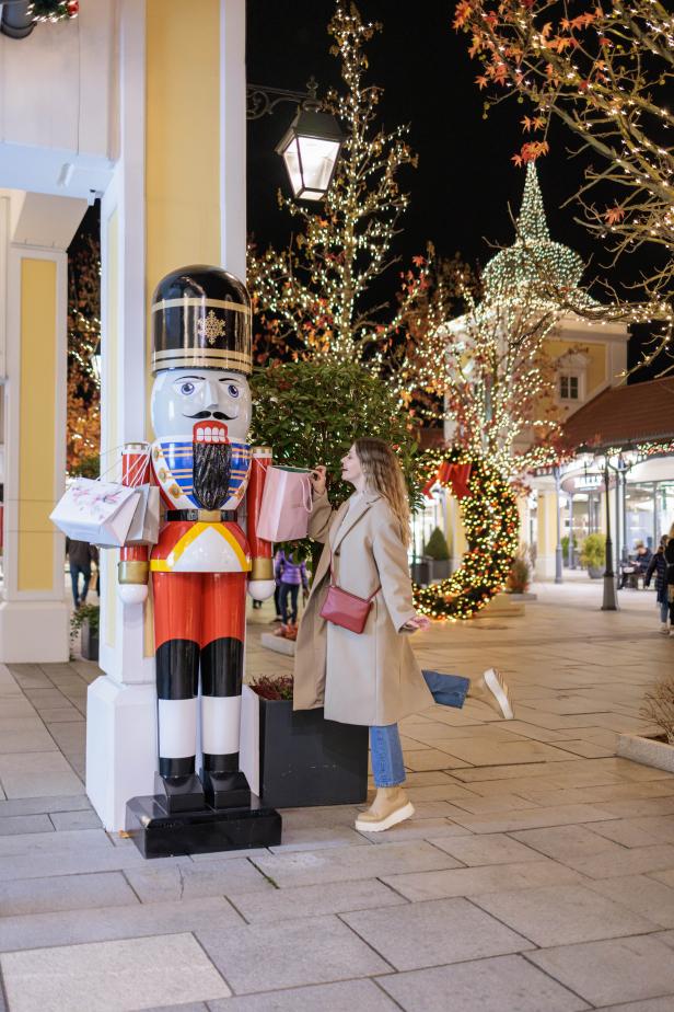 Ab 13.12.: Großes Christmas Shopping im Designer Outlet Parndorf mit verlängerten Öffnungszeiten