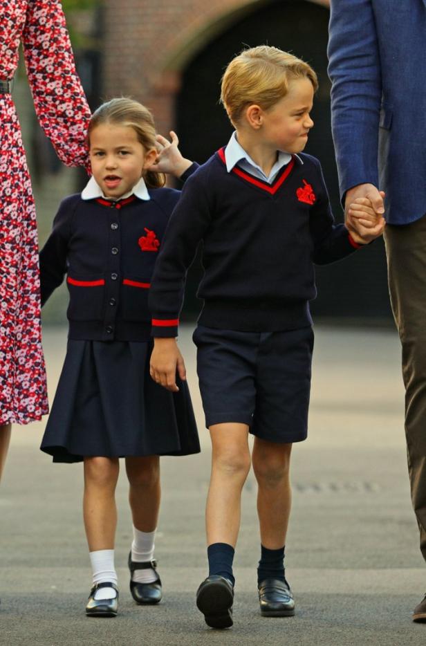 Skurrile Kleiderordnung: Queen schreibt Herzogin Kate sogar Unterwäsche vor