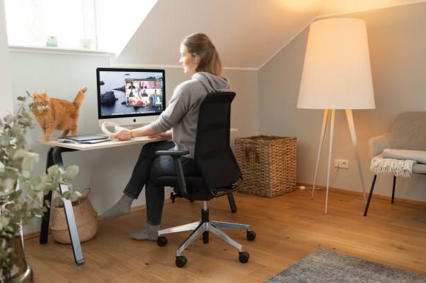 Homeoffice: Wie ergonomische Möbel für mehr Bewegung sorgen