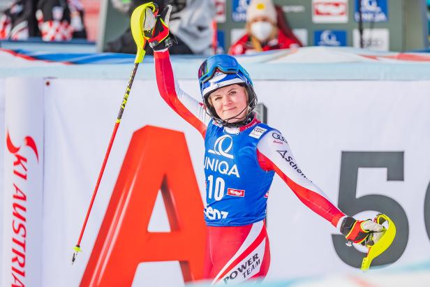 SKI-WELTCUP IN LIENZ: SLALOM DER DAMEN: TRUPPE (AUT)