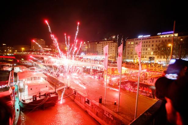 Silvesternacht in Österreich: Ein Toter durch Feuerwerk in NÖ, friedliche Feiern in Wiener Innenstadt