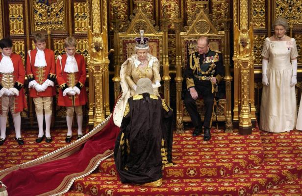 Queen Elizabeth II. in Trauer: Nächste Todesnachricht für die Königin