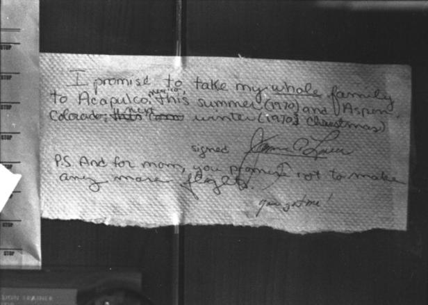Ein handgeschriebener Zettel verspricht eine Familienreise nach Acapulco und Aspen im Jahr 1970.