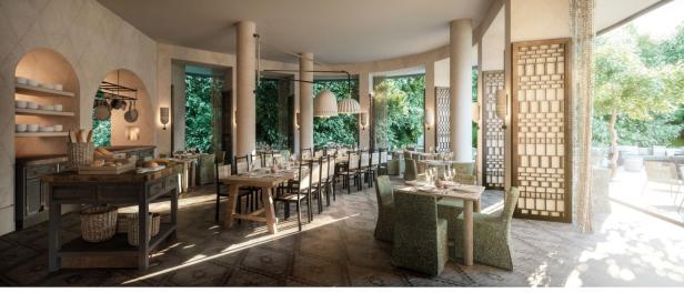 Ein helles Restaurant mit gedeckten Tischen und Blick ins Grüne.
