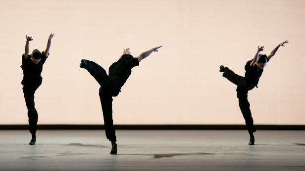 Ballettpremiere "Liebeslieder“: Von New York in Richtung Walzerseligkeit