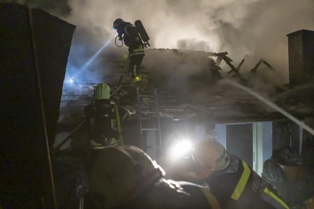 Überhitzter Kamin führte zu Dachstuhlbrand in Weißenkirchen