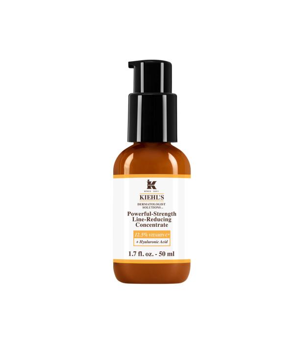Eine Flasche „Kiehl's Powerful-Strength Line-Reducing Concentrate“ mit 12,5% Vitamin C und Hyaluronsäure.