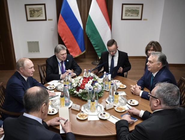 Kuschelkurs im Osten: Warum Putin jetzt Orbán in Moskau antanzen lässt