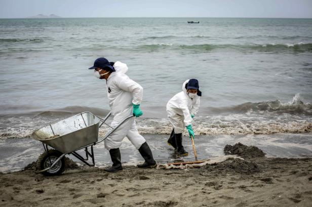 Ölpest vor Küste Perus ist doppelt so groß wie angenommen
