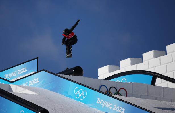 Snowboard - Men's and Women's Slopestyle Training
