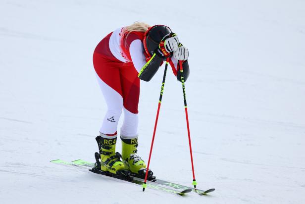 Alpine Skiing - Women's Giant Slalom Run 2