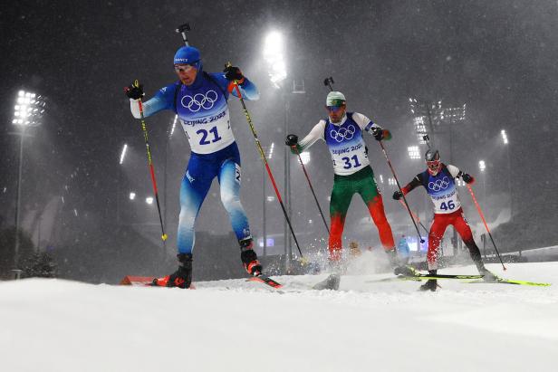 Biathleten beim 12,5-km-Verfolgungsrennen der Männer.