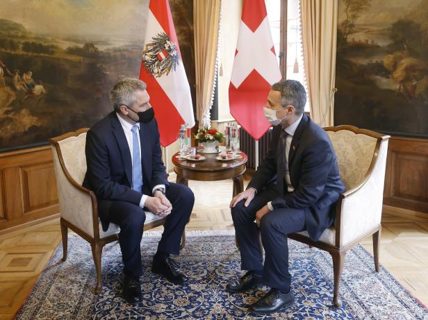Nehammer sagt "befreundeter" Schweiz Hilfe bei EU-Verhandlungen zu