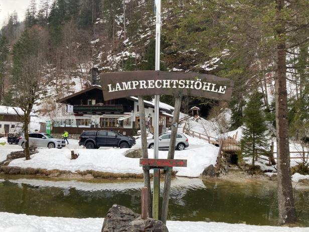 Drei eingeschlossene Forscher aus Salzburger Höhle befreit